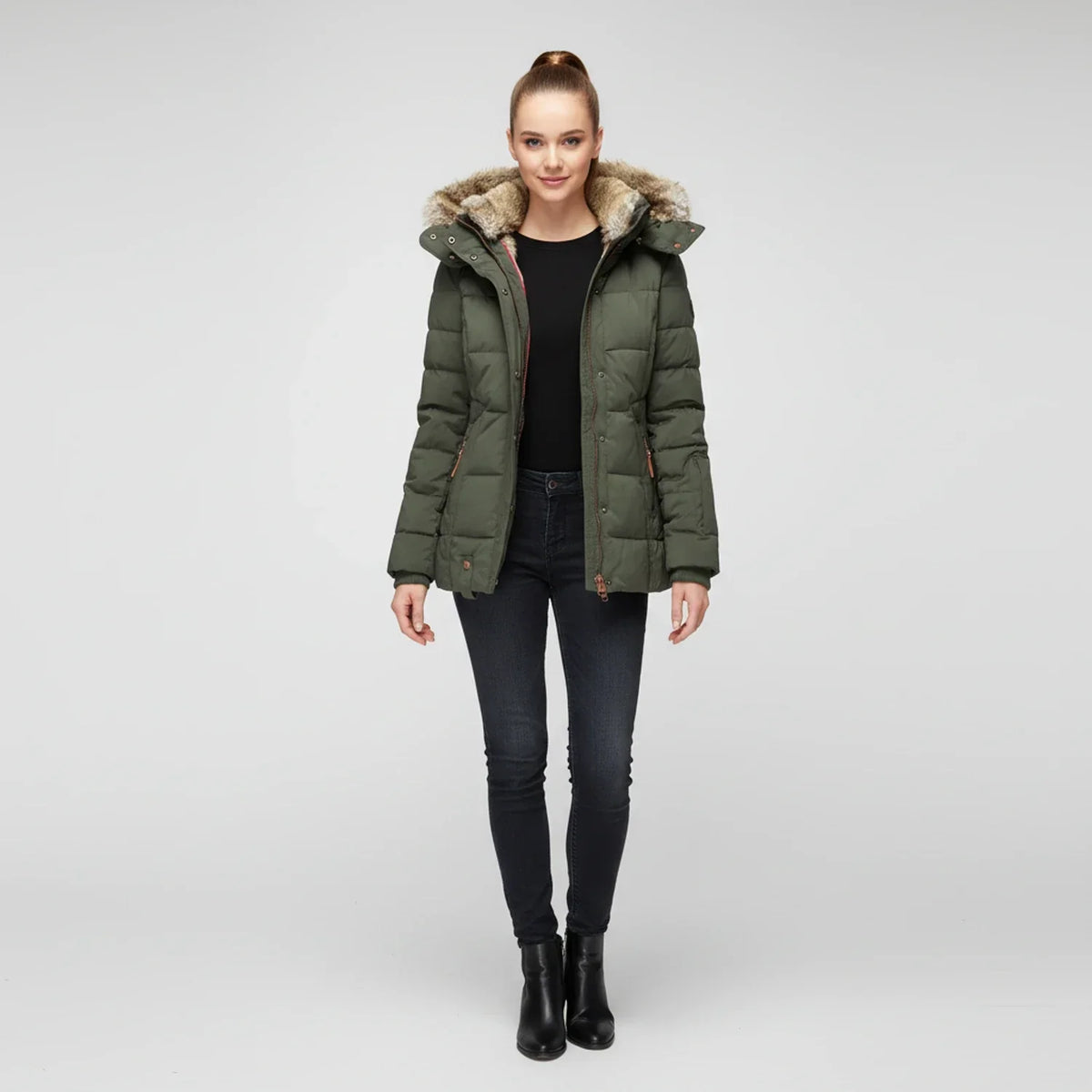 Women's Quilted Puffer Jacket with Hood and Faux Fur Trim