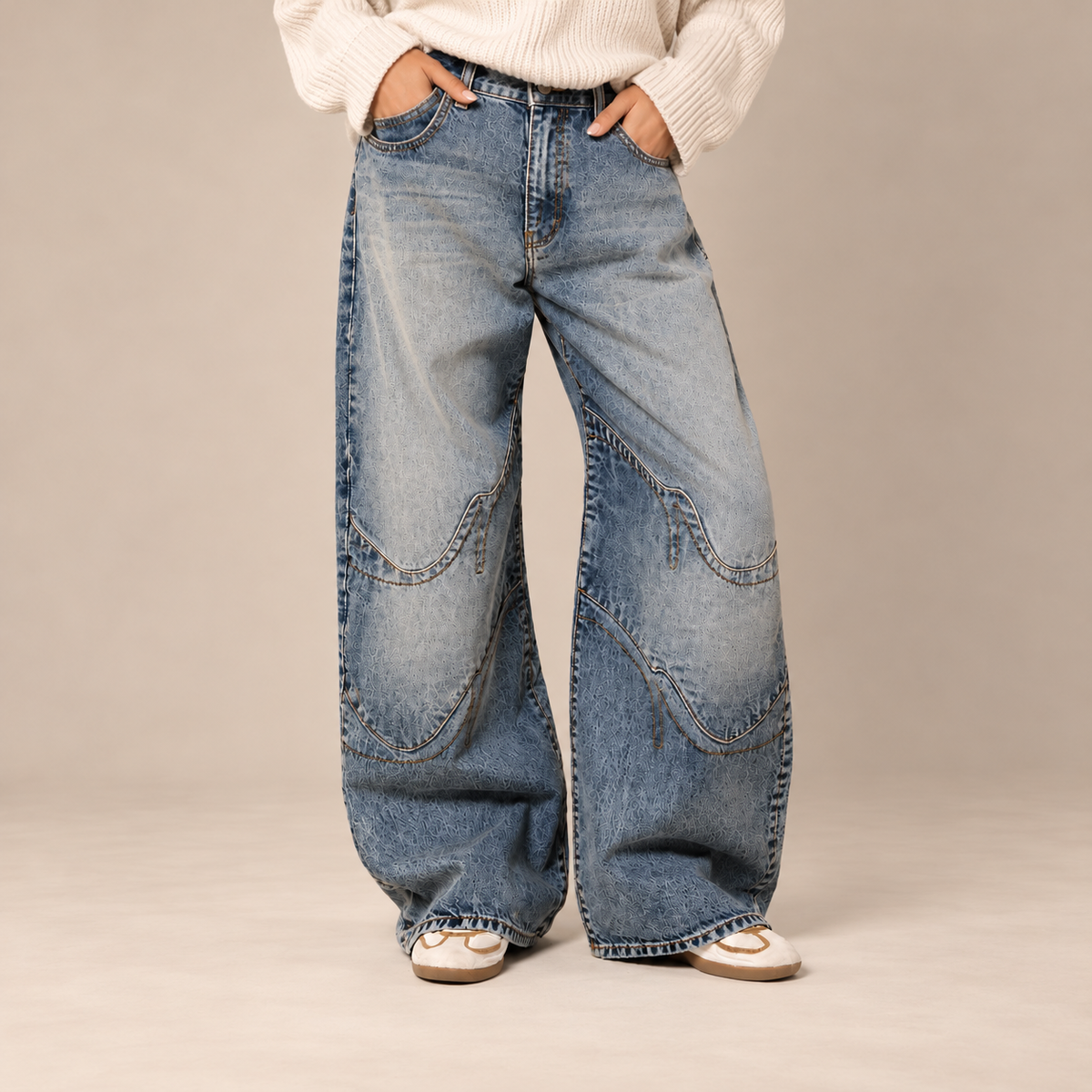 Lova Jeans — Wide-Leg Cut — square gallery photo — en-p0-m0