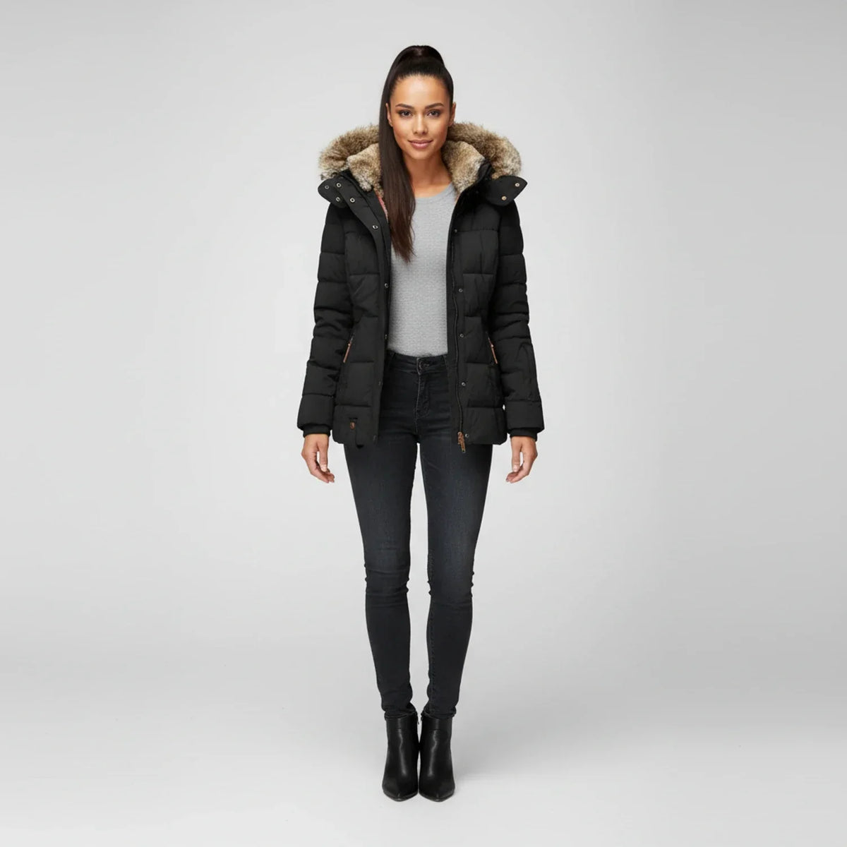 Women's Quilted Puffer Jacket with Hood and Faux Fur Trim